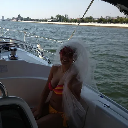 Hippie Chic Sailing