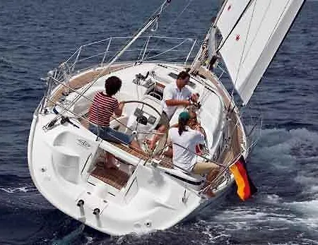 Hippie Chic Sailing Cascais